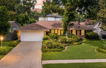 Building Photo - 9910 Pine Lake Dr