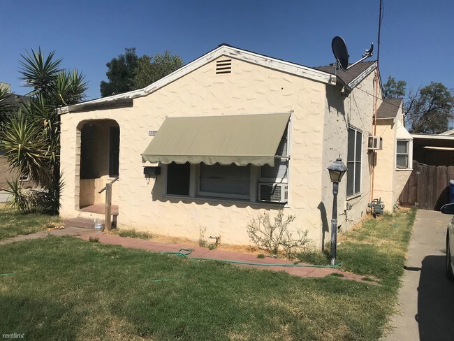 Building Photo - 2 br, 1 bath House - 1311 N Green St