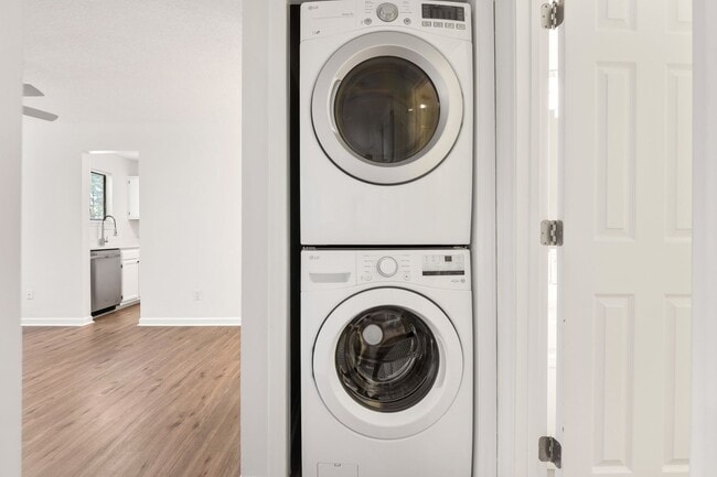 Photo - Nice 1 bedroom 2nd floor condo in SW Durham!