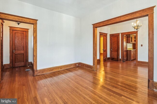 Building Photo - 5511 Alta Vista Rd