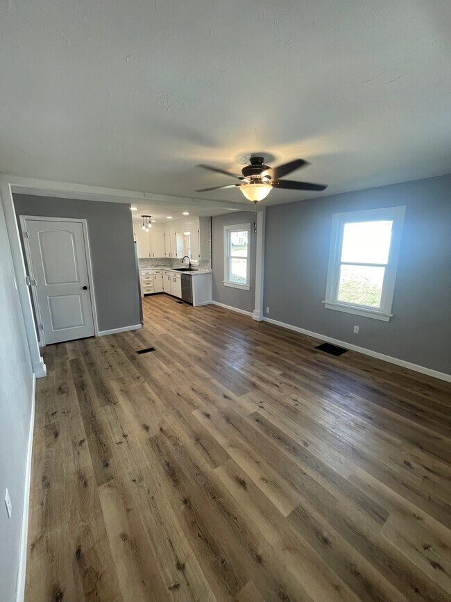 Sala de estar - 1233 N Spanish St