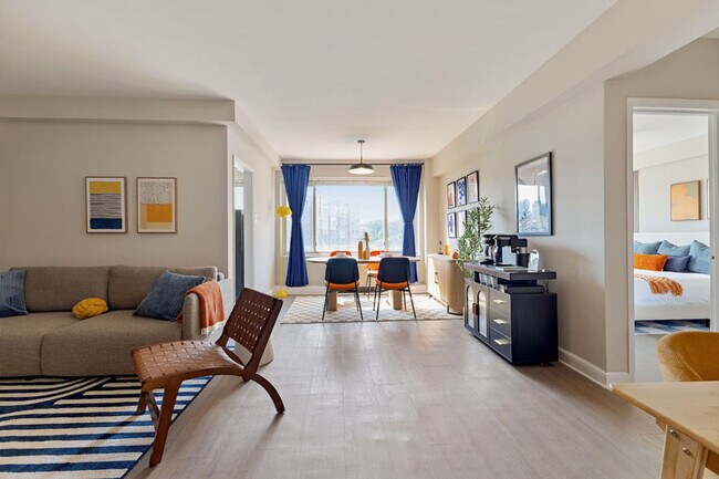 Foto del edificio - 1500 Arlington Blvd