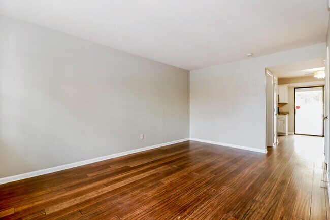 Foto del edificio - Charming  Mount Pleasant Home