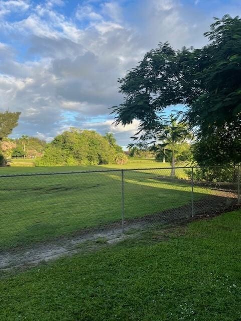 Foto del edificio - 5100 SW 90th Ave