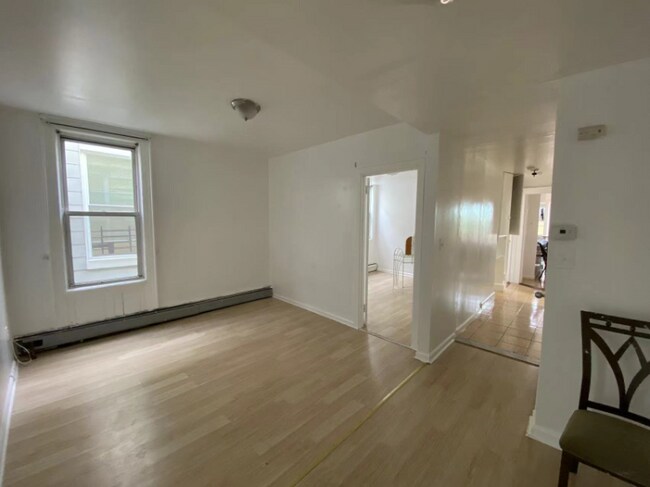 Building Photo - 2255 Gleason Ave