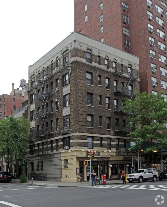 Primary Photo - 151 E 19th St