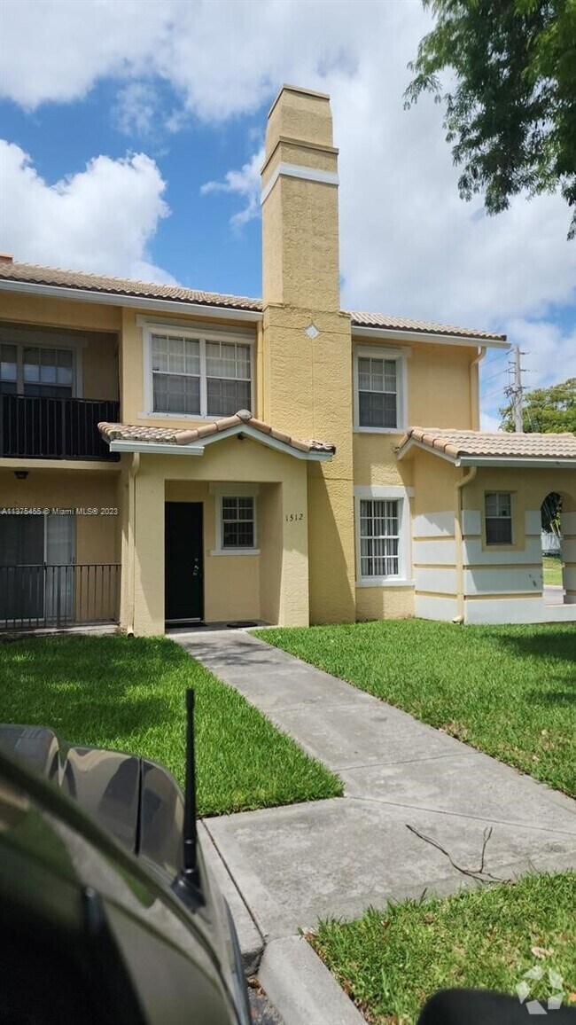 Belmont at North Lauderdale Houses for Rent with a Swimming Pool