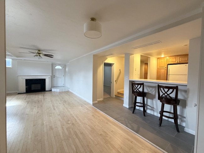 Building Photo - 960 S 1300 E