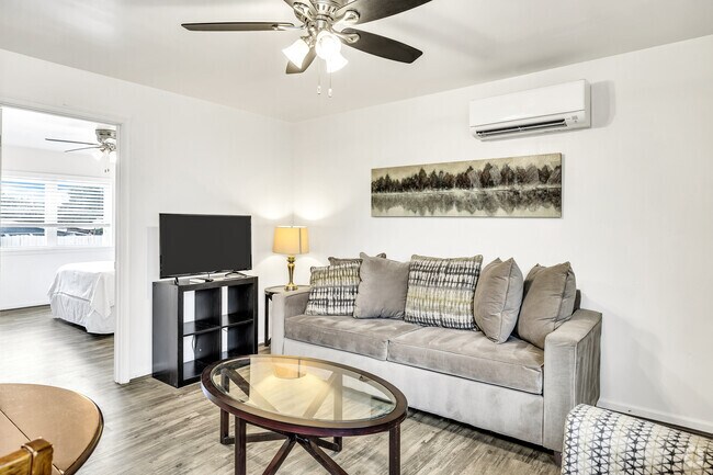 1 habitación, 1 baño - 700 pies cuadrados - Sala de estar - Sandy Bay Apartments (Furnished)