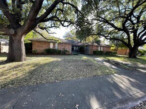 Building Photo - 122 Shadybrook Dr