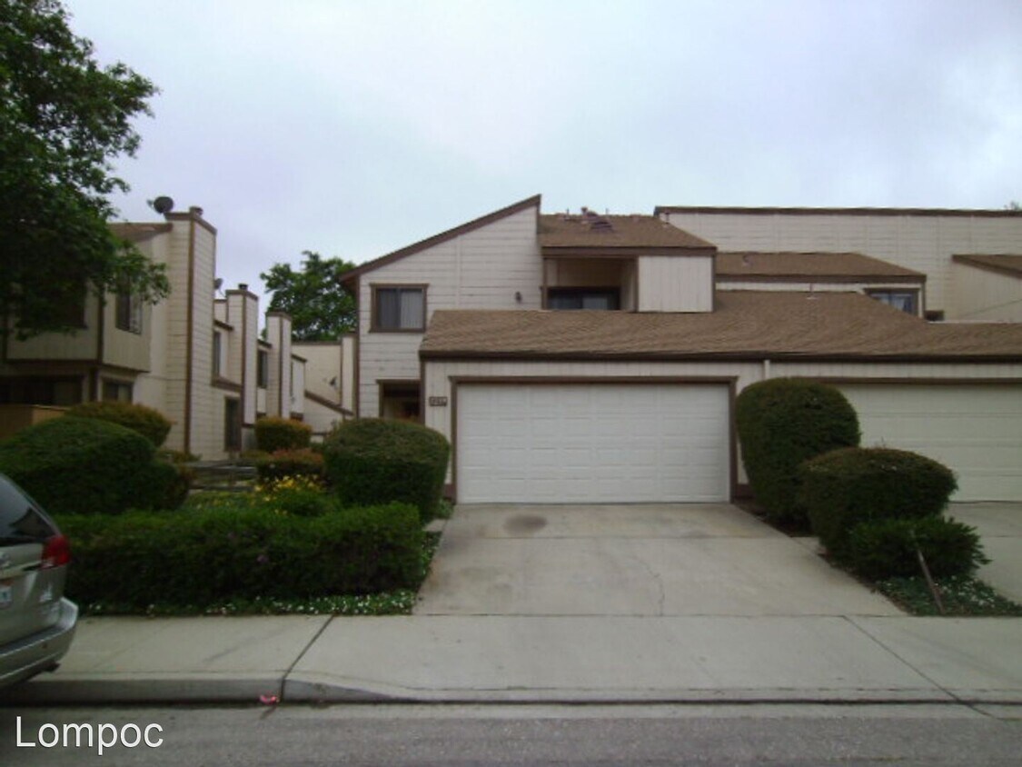 Primary Photo - 3 br, 2.5 bath House - 1239 Riverside Drive