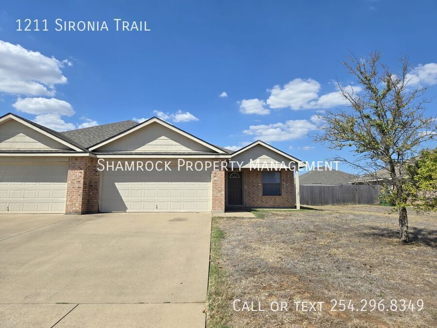 Primary Photo - 3/2 Duplex- Convenient to Waco & McGregor