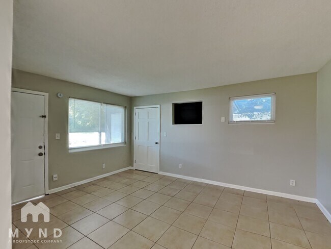 Foto del edificio - 1825 Fouraker Rd