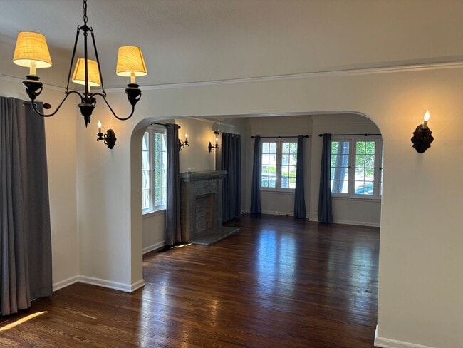 Building Photo - 6284-6286 Commodore Sloat Drive