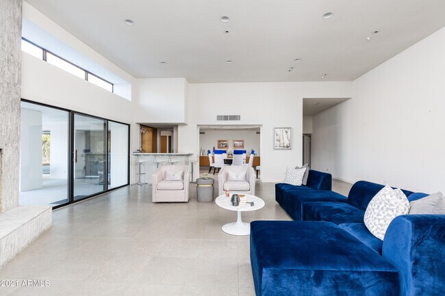 Foto del edificio - 7903 N 54th Pl