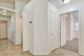 Building Photo - 7533 Wandering St