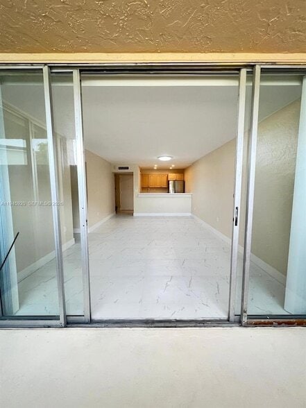 Photo - 10801 SW 109th Ct Apartment