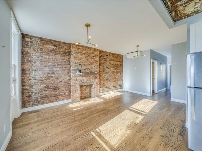 Foto del edificio - 378 Macon St