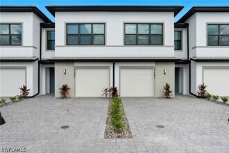 Building Photo - 27881 Radiant Ct