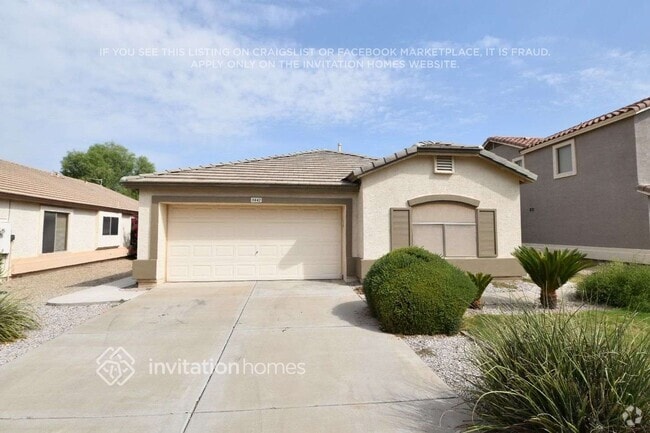 Building Photo - 11442 E Pronghorn Ave