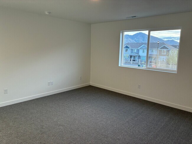 Foto del edificio - 708 N Plainsman Dr