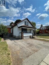 Building Photo - 861 Vine St