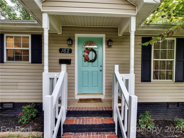 Primary Photo - 162 N Smallwood Pl