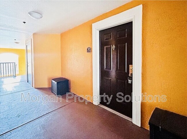 Foto del edificio - 5463 Vineland Rd