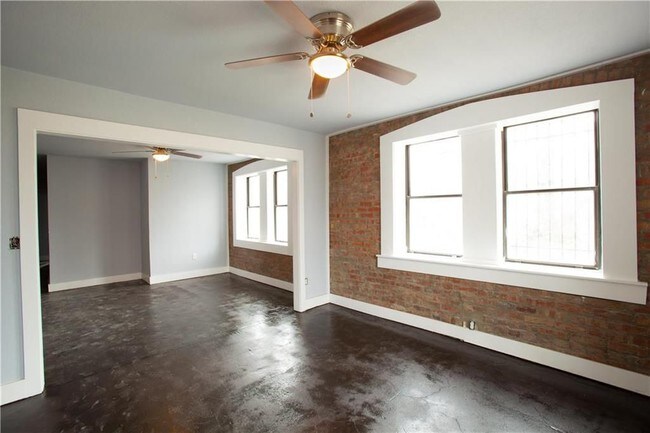 Building Photo - 1012 Prospect Ave