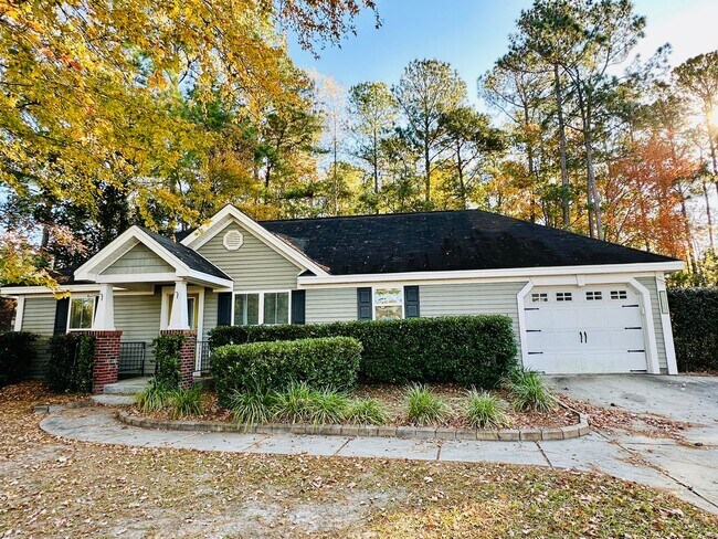 Foto del edificio - KINGS GRANT - Three bedroom/two bathroom home located within minutes to I40, MLK Parkway and Down...