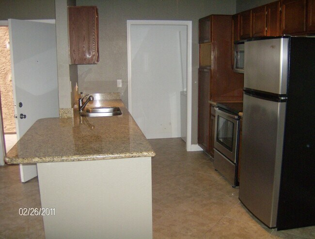 Foto del edificio - **SPECTACULAR - 2br/2ba CONDO (Alma School...