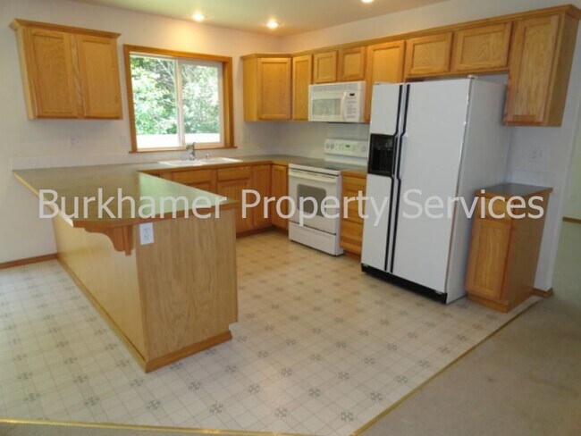 Foto del edificio - 173 Summit Place Dr