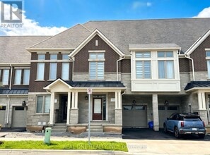 Building Photo - 3214 Crystal Dr