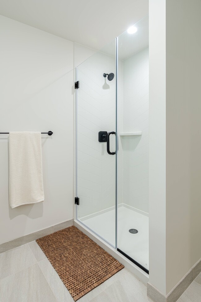 Building Photo - ONE 09