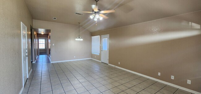 Foto del edificio - 3 Bedroom / 2 Bath Duplex – Clear Creek Area – Killeen, TX