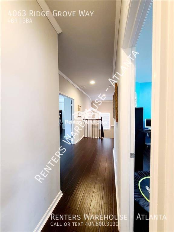 Building Photo - Spacious Home in a gated community