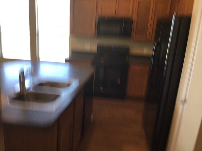 Foto del edificio - 2623 Basswood Dr