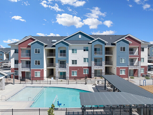 Building Photo - 2630 N 175 W