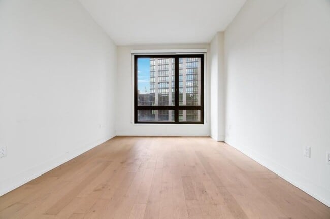 Building Photo - 1 bedroom in Brooklyn NY 11238