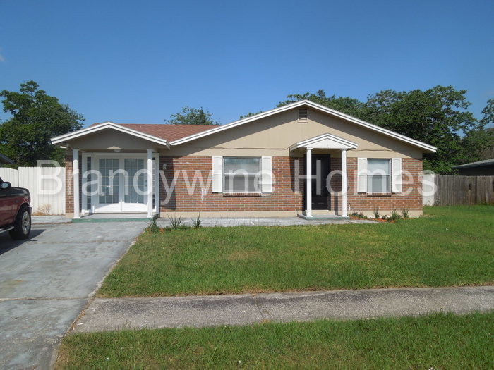 Primary Photo - 2412 Alden Trace Blvd E