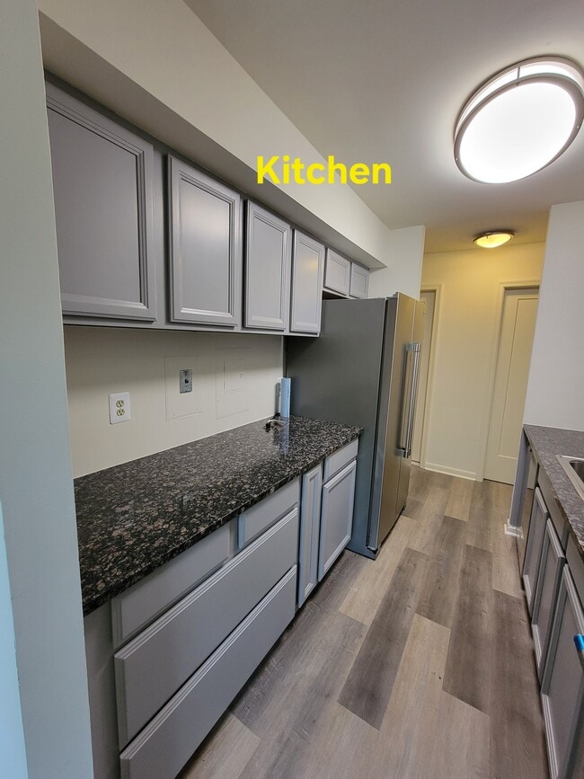 Building Photo - 3332 Woodburn Village Dr