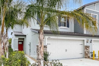 Building Photo - 2894 Coach Manors Way