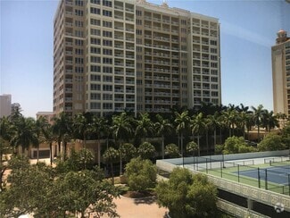 Building Photo - 1111 N Gulfstream Ave