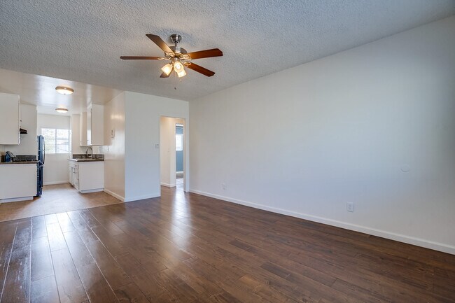 Building Photo - 6803 Brynhurst Ave