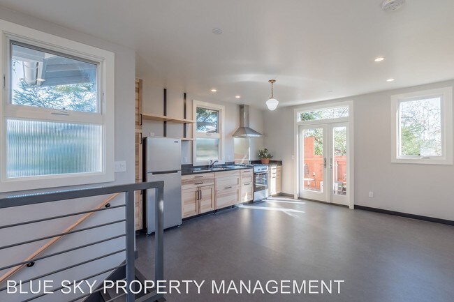 Foto del edificio - 1 br, 1 bath House - 1325 Laurel Street