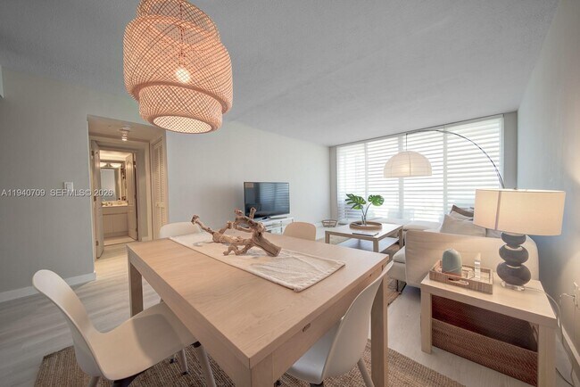 Foto del edificio - 1900 Sunset Harbour Dr