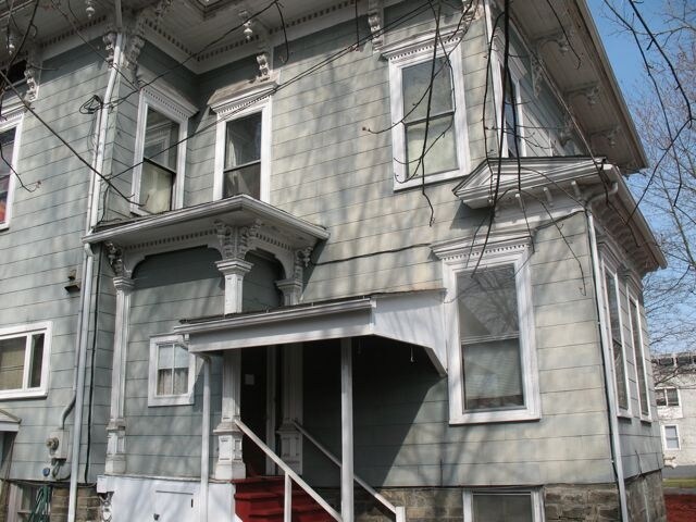 Building Photo - 232 S Geneva St