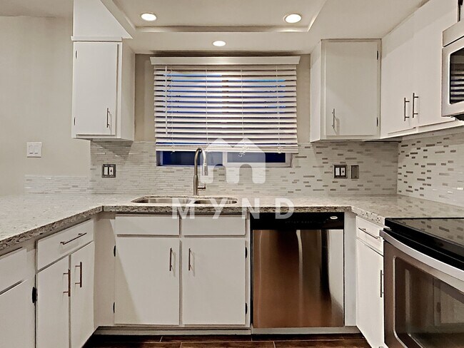 Foto del edificio - 8243 E Thomas Rd