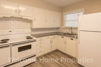 Building Photo - 318 SE 6th St