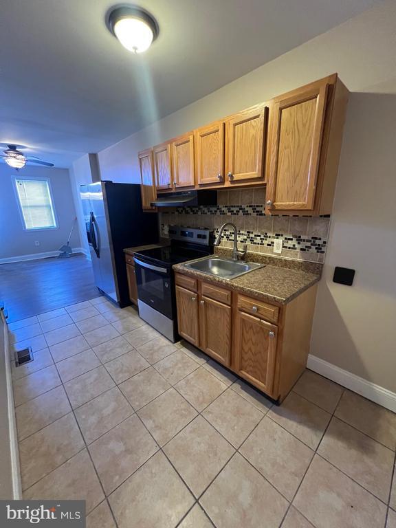 Building Photo - 2010 E Boston St